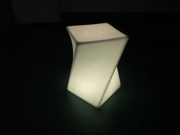 twist cube in white colour